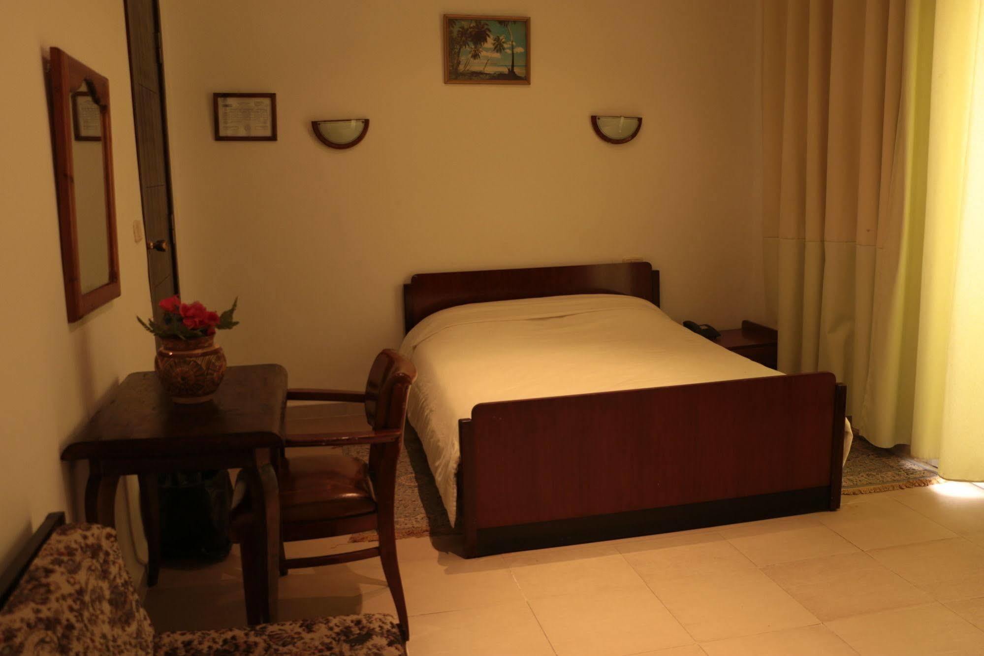 Hotel Saint Georges Tunis Ngoại thất bức ảnh